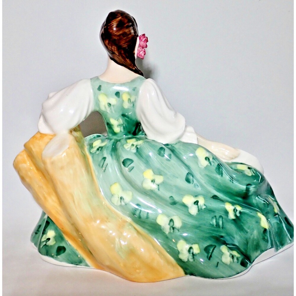 Royal Doulton England Elyse" HN 2474 Bone China Figurine England UK 1971" 5 3/4" - Picture 5 of 14